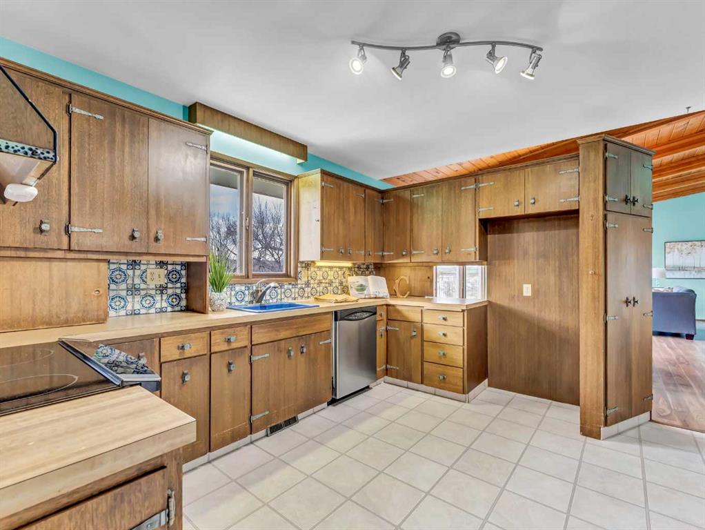 35 Garden Place NW