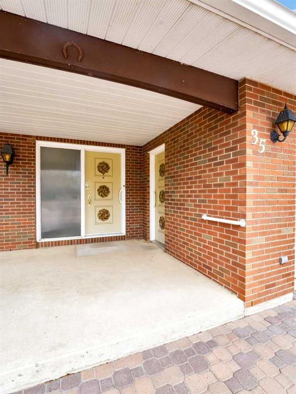 35 Garden Place NW